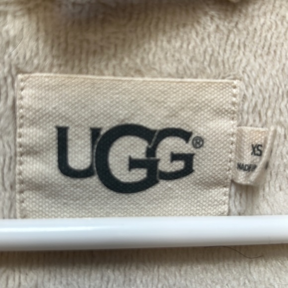 UGG Robe - Picture 2 of 4